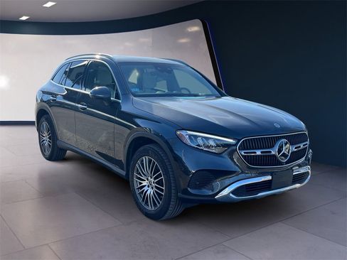 Certified 2025 Mercedes-Benz GLC 300 GLC 300 image 7