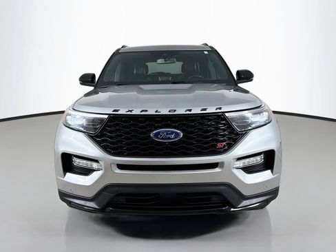 Used 2024 Ford Explorer ST w/ Technology Package AWD/4WD image 2