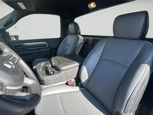 New 2024 RAM 3500 Tradesman w/ Chrome Appearance Group AWD/4WD image 16