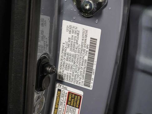Used 2022 Honda CR-V Touring image 33