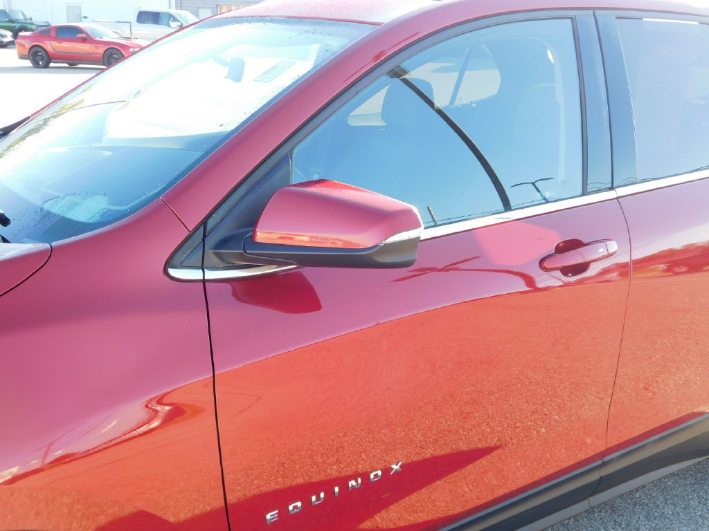 Used 2018 Chevrolet Equinox LT w/ LT True North Edition AWD/4WD image 13