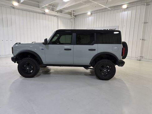 Used 2024 Ford Bronco Black Diamond AWD/4WD image 2