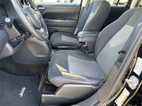 Used 2016 Jeep Patriot Sport w/ Power Value Group image 17
