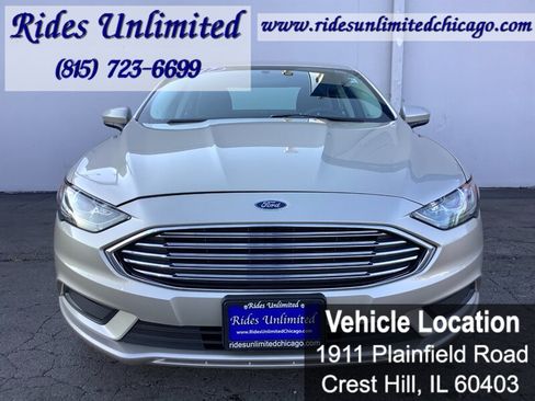 Used 2017 Ford Fusion SE FWD image 34