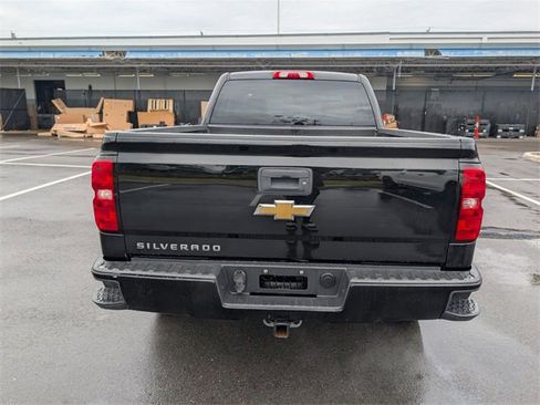 Used 2017 Chevrolet Silverado 1500 Custom w/ Custom Convenience Package image 12