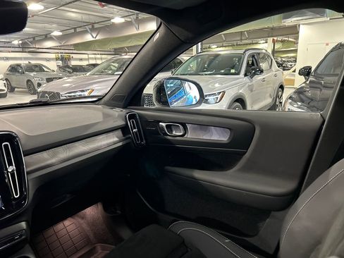 Certified 2023 Volvo C40 P8 Recharge Ultimate AWD/4WD image 26
