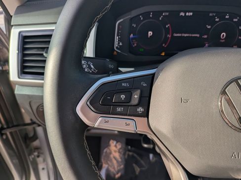 Certified 2023 Volkswagen Atlas SE w/ Panoramic Sunroof Package FWD image 29