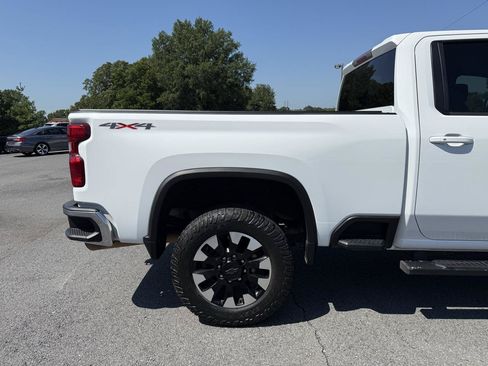 Used 2020 Chevrolet Silverado 2500 LT w/ Texas Edition AWD/4WD image 39