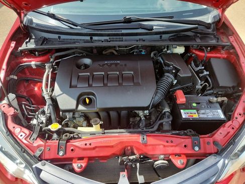Used 2016 Toyota Corolla LE FWD image 28