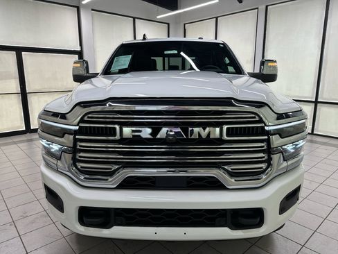 Used 2026 RAM 2500 Laramie AWD/4WD image 10