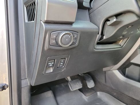 Used 2020 Ford F150 XLT w/ Equipment Group 302A Luxury AWD/4WD image 25
