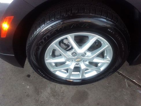 Used 2022 Chevrolet Equinox LT FWD image 24