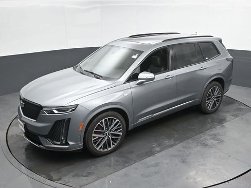 Used 2023 Cadillac XT6 Sport image 43