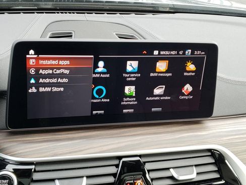 Used 2022 BMW M550i xDrive M550i xDrive w/ Premium Package image 27