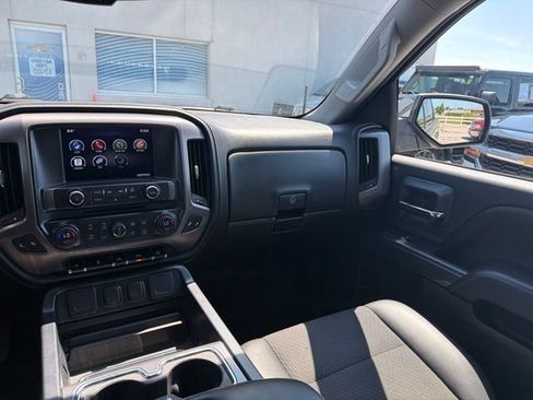 Used 2015 GMC Sierra 1500 SLE w/ All-Terrain Package AWD/4WD image 23