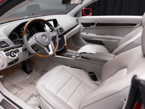Used 2013 Mercedes-Benz E 350 4MATIC Coupe image 43