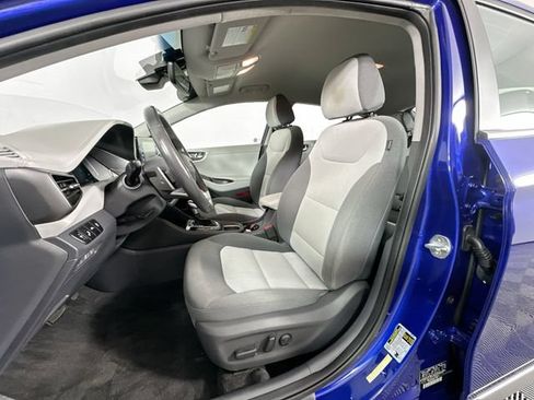 Used 2020 Hyundai Ioniq SEL FWD image 17