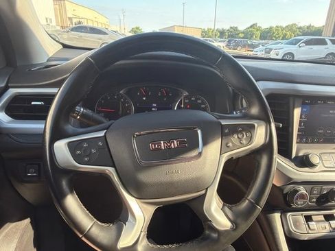 Used 2023 GMC Acadia SLT FWD image 12