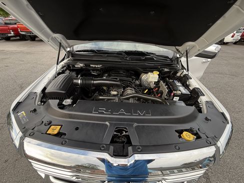 Used 2019 RAM 1500 Limited AWD/4WD image 42