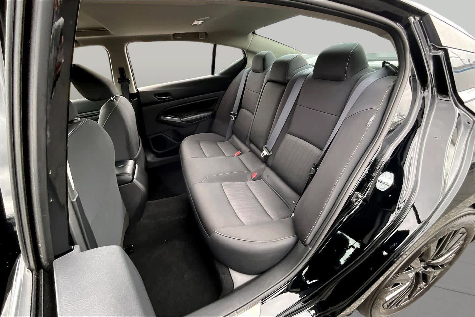 Used 2025 Nissan Altima 2.5 SV w/ SV Special Edition Package AWD/4WD image 19