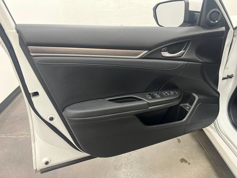 Used 2021 Honda Civic EX-L image 12