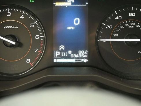 Used 2021 Subaru Crosstrek 2.0i Premium w/ Moonroof Package image 24