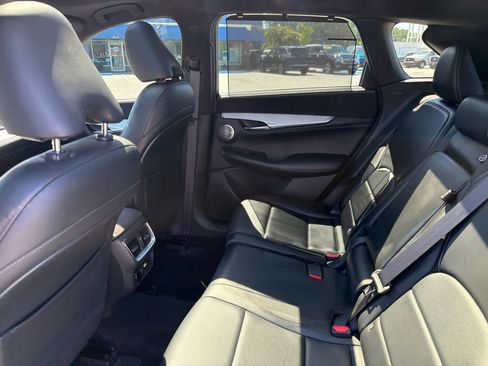 Used 2019 INFINITI QX50 Essential w/ Sensory Package AWD/4WD image 13