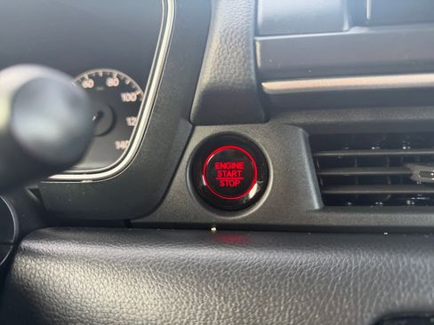 Used 2023 Honda Pilot EX-L image 12