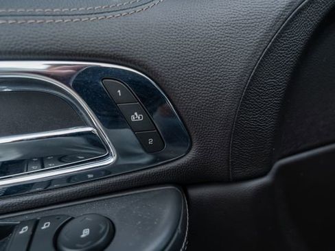 Used 2013 Cadillac Escalade Platinum image 26