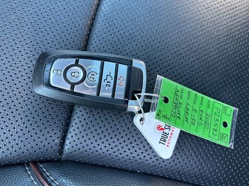 Used 2022 Ford F150 Lariat image 30