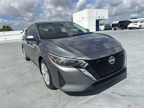 Used 2024 Nissan Sentra S image 41