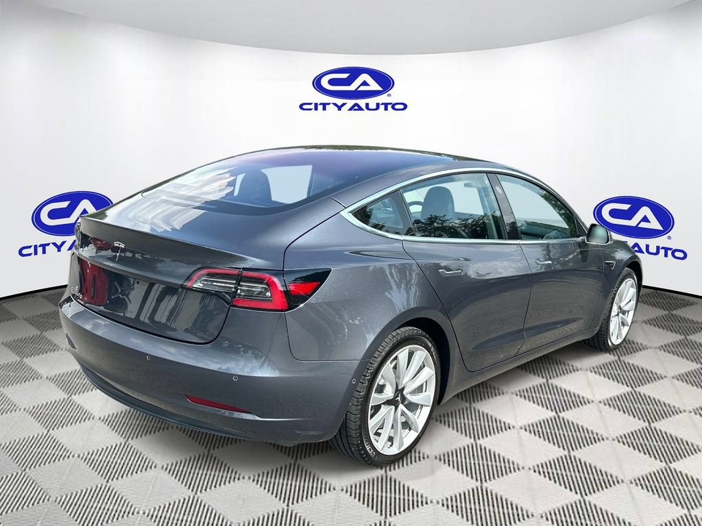 Used 2018 Tesla Model 3 RWD image 3