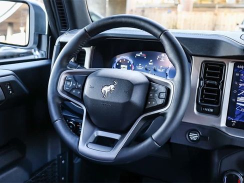 New 2025 Ford Bronco Outer Banks w/ Sasquatch Package image 16