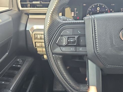 Used 2026 Toyota Tacoma SR5 AWD/4WD image 18