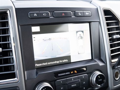 Used 2020 Ford F150 Raptor w/ Equipment Group 802A Luxury image 4