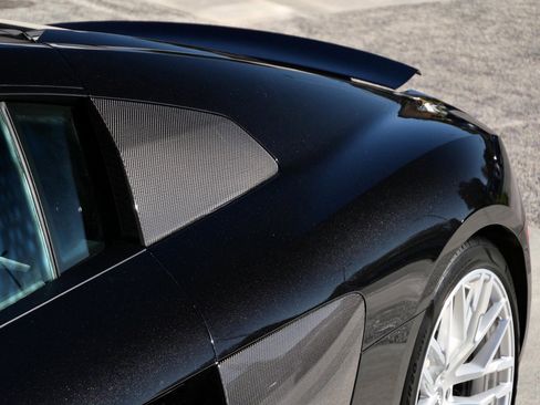 Used 2017 Audi R8 V10 w/ Carbon Exterior Package image 5