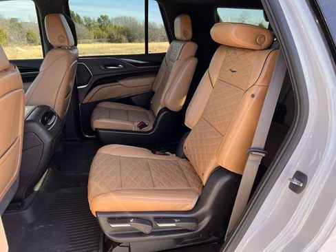 Certified 2023 Cadillac Escalade Sport w/ Touring Package image 30