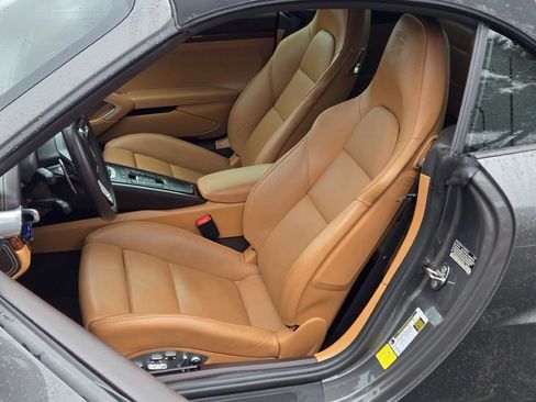 Used 2017 Porsche 911 Turbo image 5