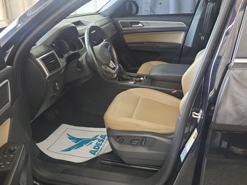 Used 2020 Volkswagen Atlas Cross Sport SE w/ Towing Package AWD/4WD image 5