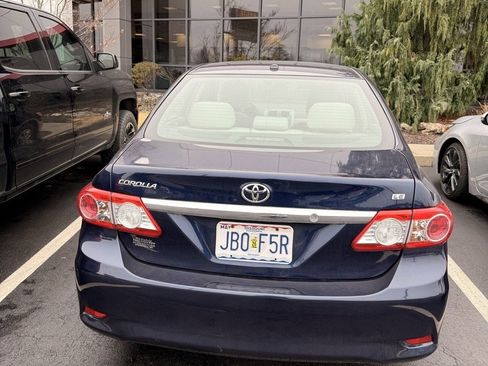 Used 2011 Toyota Corolla LE image 6