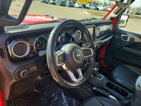 Used 2022 Jeep Wrangler Unlimited Rubicon w/ Trailer Tow Package image 17