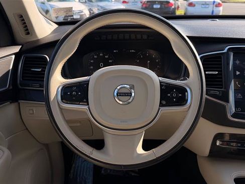 Used 2019 Volvo XC90 T6 Momentum w/ Protection Package Premier AWD/4WD image 30