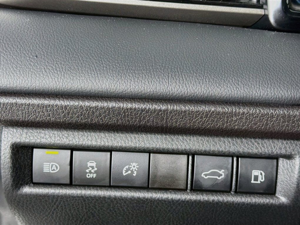 Used 2025 Toyota Camry XSE FWD image 15