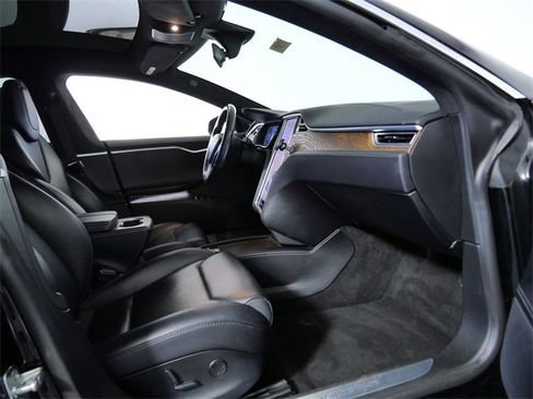 Used 2018 Tesla Model S P100D image 11