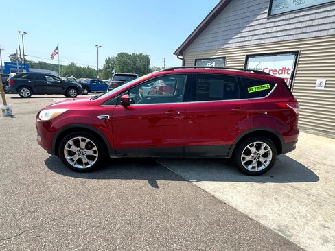 Used 2016 Ford Escape SE w/ Equipment Group 201A image 8