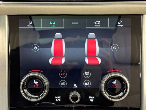 Used 2021 Land Rover Range Rover image 26