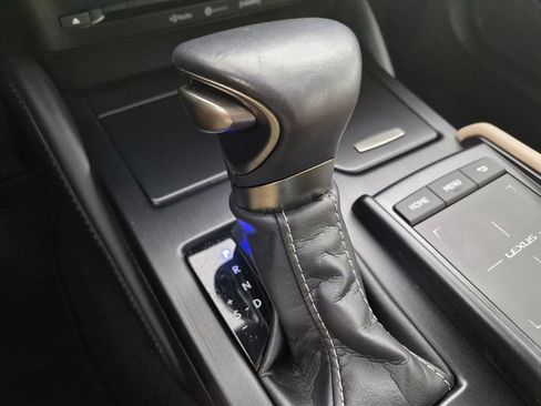 Used 2019 Lexus ES 350 w/ Premium Package FWD image 17