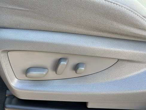 Used 2018 Chevrolet Silverado 1500 LT w/ All Star Edition image 16