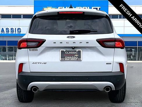 Used 2023 Ford Escape Active w/ Tech Pack #1 FWD image 4