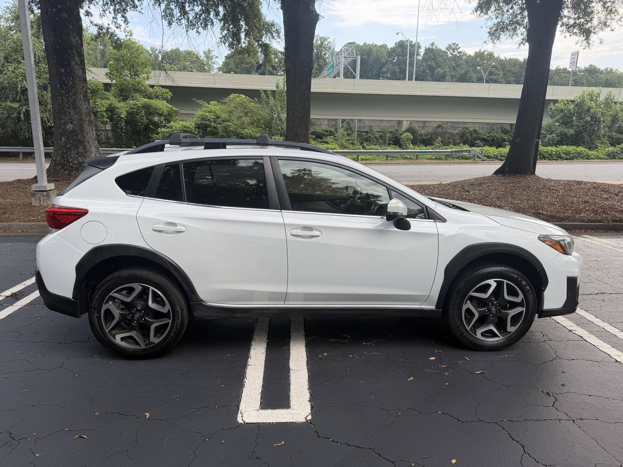 Used 2019 Subaru Crosstrek 2.0i Limited w/ Moonroof Package AWD/4WD image 4